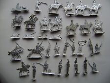Plats d'étain 100 figurines