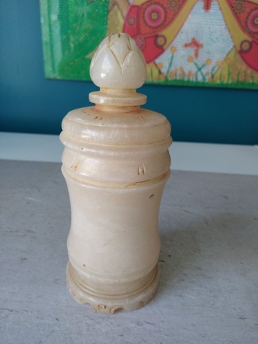 Ancien pot pharmacie - pharmacie, en