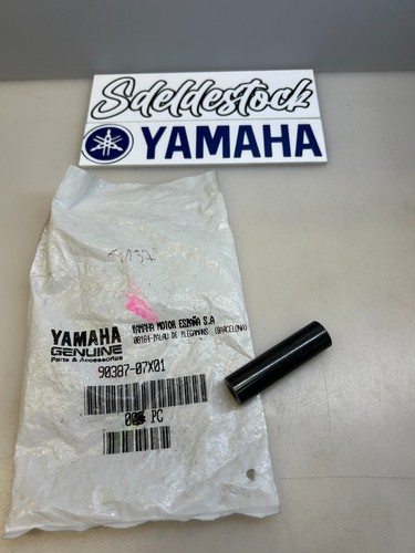 Entretoise pare brise yamaha - entretoise,