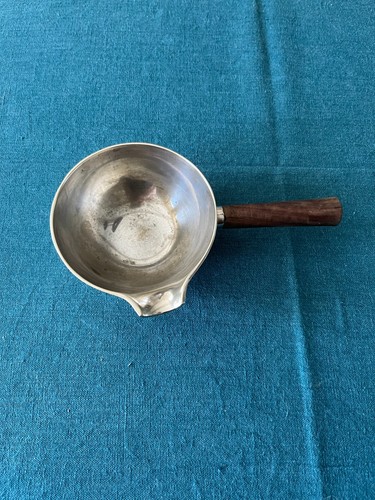 Saucière métal avec bec - avec,