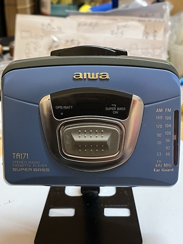 Aiwa portable radio - aiwa, cassette