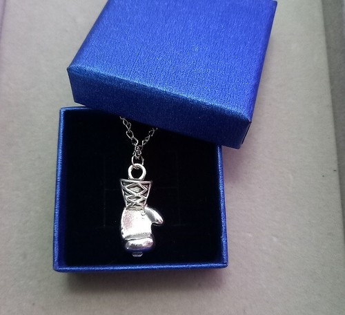 Collier pendentif gant boxe - gant,