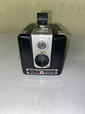 APPAREIL PHOTO BROWNIE FLASH