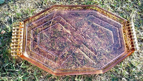 Plateau octogonal verre rose