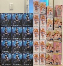 Lot de 32 figurines Marin