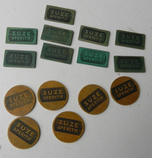 15 JETONS ANCIENS en BOIS SUZE ,9 rectangulaires , 6 ronds