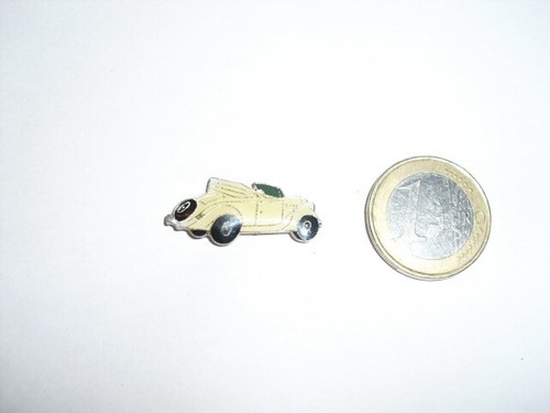 Pin voiture cabriolet - pin's,