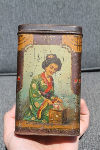 Ancienne boite tôle - boite,