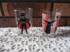 2 ANCIENS VERRES A MOUTARDE "ZORRO ET BABAR"1970