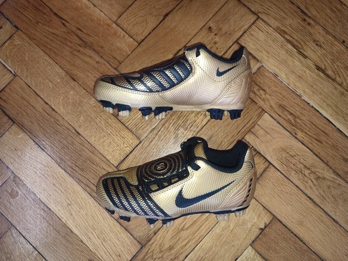 Chaussures football nike - chaussures,