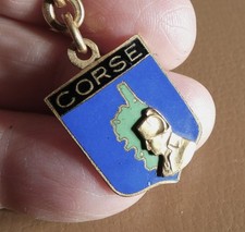 Ancien porte clé métal émail Carte Corse buste de Napolèon Bonaparte. Années 60.