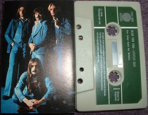 Status quo blue for - quo,