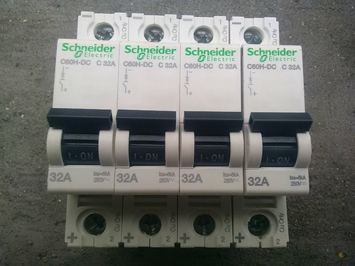 Lot disjoncteur - 3, :disjoncteur