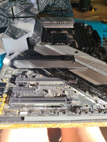 Carte mère rog strix z490 - carte,