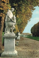 78 VERSAILLES LE TAPIS VERT