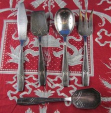 ancien couverts bebe ou