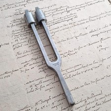 Diapason médical ancien «