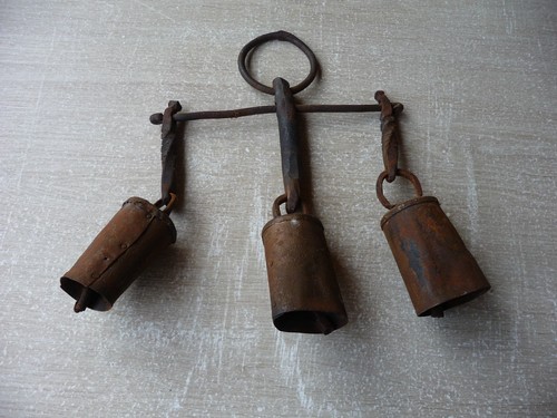 Cloches betail sonnailles - cloches,