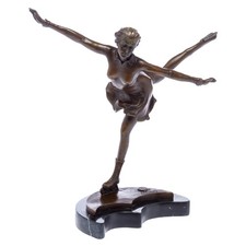 Statuette de patineuse