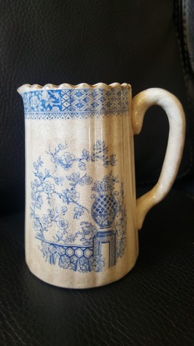 Ancien petit pot lait - pot,