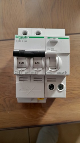 Disjoncteur 230v 400v 2 - 230v,
