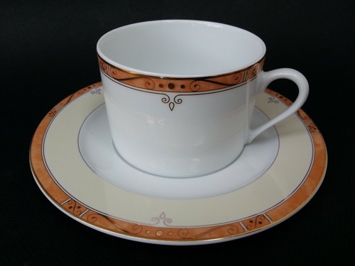 Tasse the soucoupe - a,