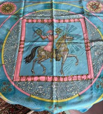 Écharpe HERMES Carre 90