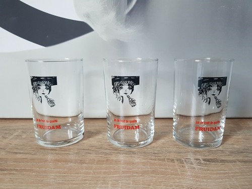 Petits verres jus - 3, fruit