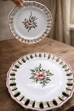 Paire de 2 assiettes ajourées
