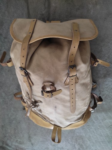 Ancien sac dos toile et - en,