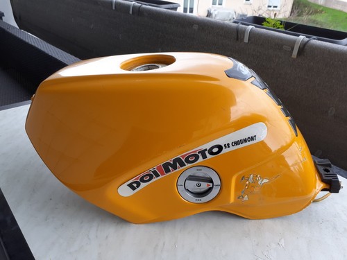 Reservoir honda 750 - 750, rc24