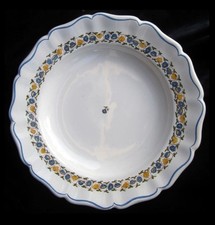 Assiette creuse en faïence de