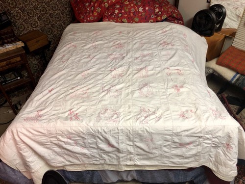 Antique handsewn quilt - handsewn,