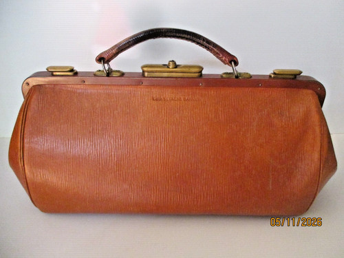 Ancien sac medecin cuir - de, en
