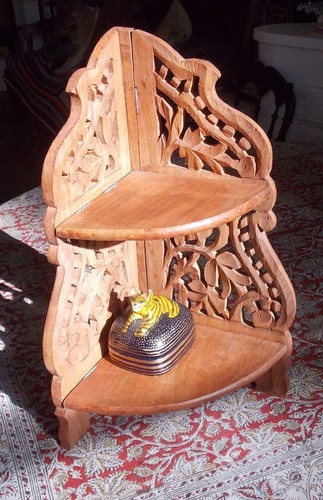 Etagere angle en bois - etagere,