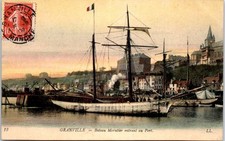 50 GRANVILLE - bateau morutier entrant au port