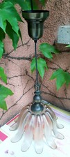 Lustre fleur. globe luminaire en verre en forme de tulipe.très beau.quasi neuf. 