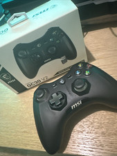 MSI FORCE GC30 V2 Manette de Jeu Gamepad PC Sans Fil- 2.4 GHz Batterie Li-ion...