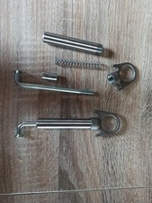 Paire Attaches Coudees Capot