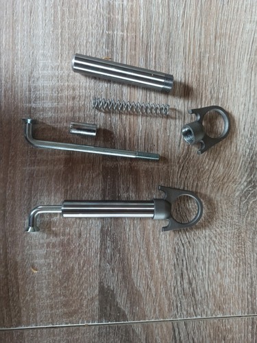 Paire attaches coudees - attaches, capot