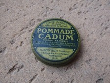 ancienne  boite de pharmacie