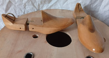 Paire d'embauchoirs ou moules  pour Chaussures en bois  Taille 36