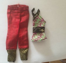 ENSEMBLE POUR POUPEE MONSTER