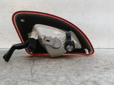 Feu arriere secondaire gauche