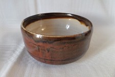 Coupelle en grés,émaux aux cendres, céramiste lorrain Phillipe NOEL à Taizé