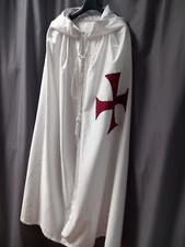 Manteau de Chevalier KT taille unique, blanc, très bon état