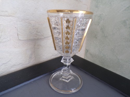 Grand verre pied ancien - grand,