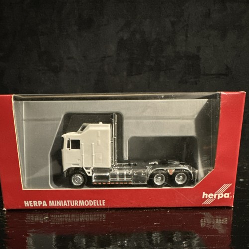 Herpa diecast truck - diecast,