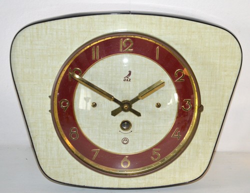 Ancienne horloge murale