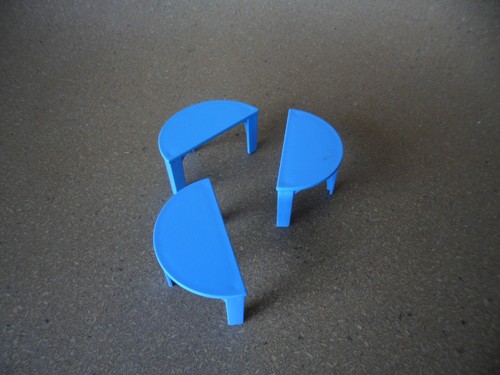 Tables bleus demi lune - 3,